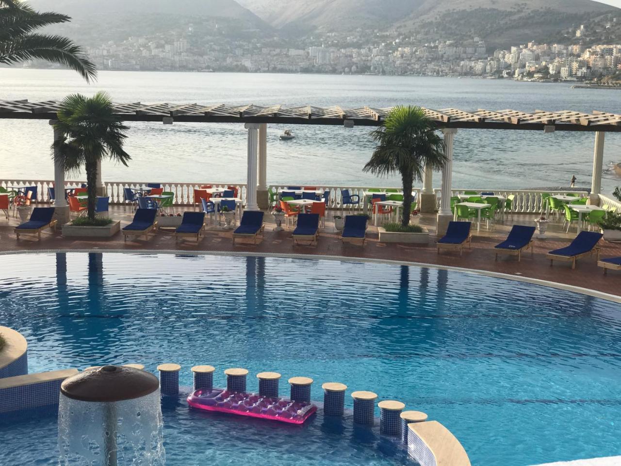 Hotel Dodona Sarandë Buitenkant foto